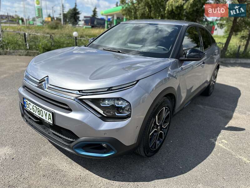 Хэтчбек Citroen e-C4 2022 в Львове