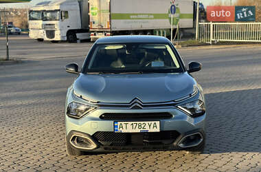 Хэтчбек Citroen e-C4 2022 в 
