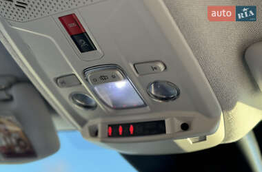 Хэтчбек Citroen e-C4 2022 в 