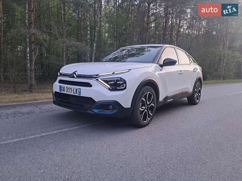 Хэтчбек Citroen e-C4 2021 в 