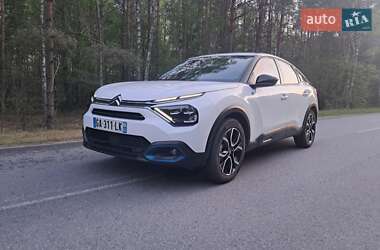 Хэтчбек Citroen e-C4 2021 в 