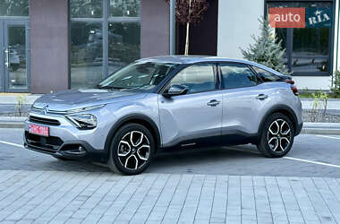 Хэтчбек Citroen e-C4 2022 в 