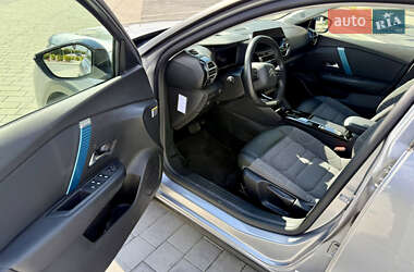 Хэтчбек Citroen e-C4 2022 в 