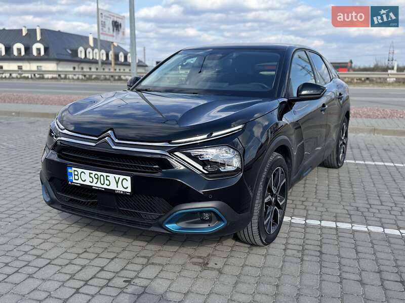 Хетчбек Citroen e-C4 2023 в 