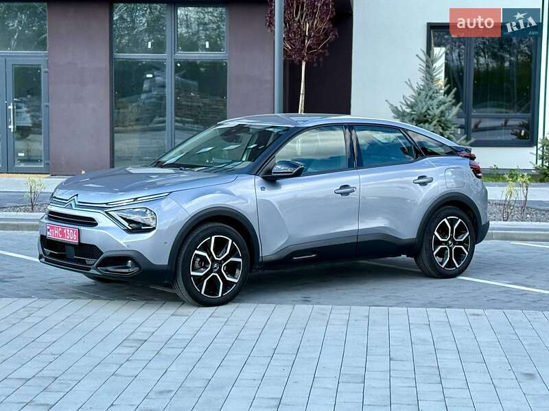 Хэтчбек Citroen e-C4 2022 в 