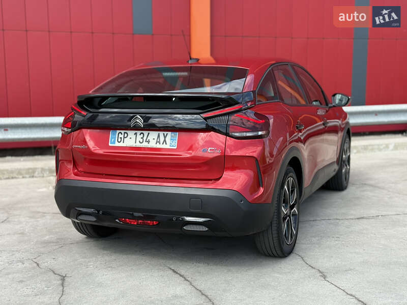 Хэтчбек Citroen e-C4 2023 в Киеве фото 12 Хэтчбек Citroen e-C4 2023 в Киеве