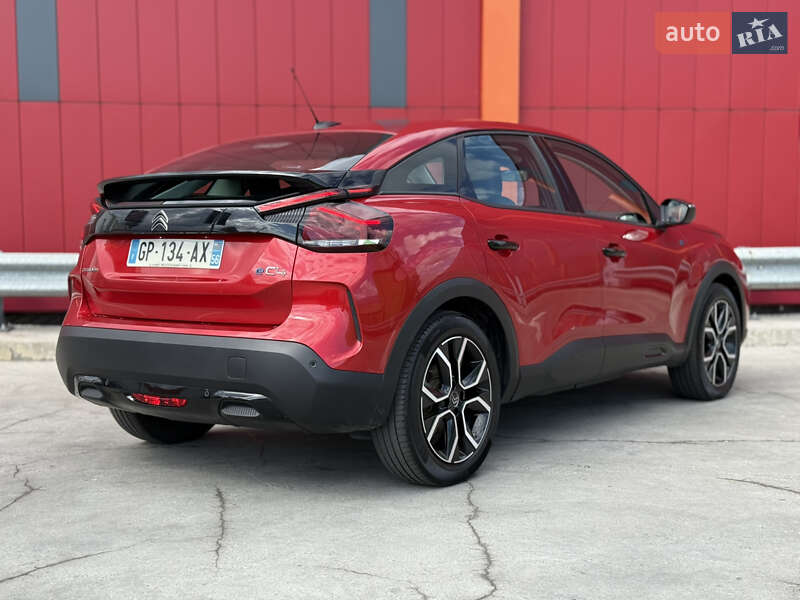 Хэтчбек Citroen e-C4 2023 в Киеве фото 13 Хэтчбек Citroen e-C4 2023 в Киеве