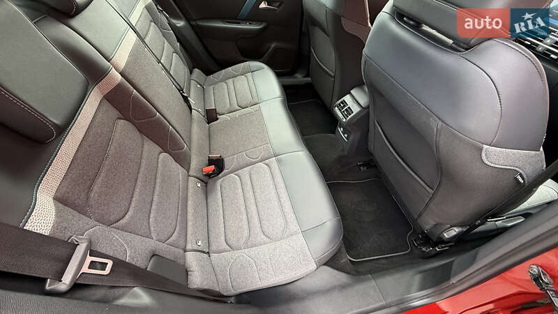 Хэтчбек Citroen e-C4 2023 в Киеве фото 51 Хэтчбек Citroen e-C4 2023 в Киеве