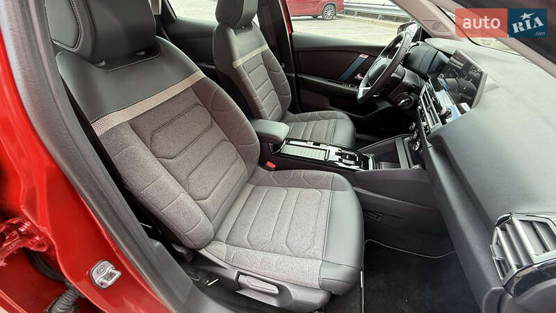 Хэтчбек Citroen e-C4 2023 в Киеве фото 56 Хэтчбек Citroen e-C4 2023 в Киеве