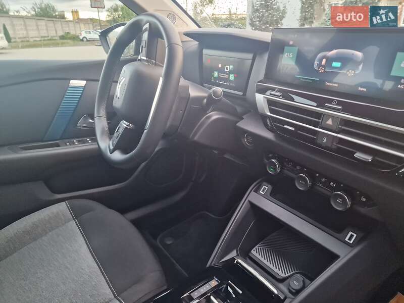 Хэтчбек Citroen e-C4 2022 в Львове