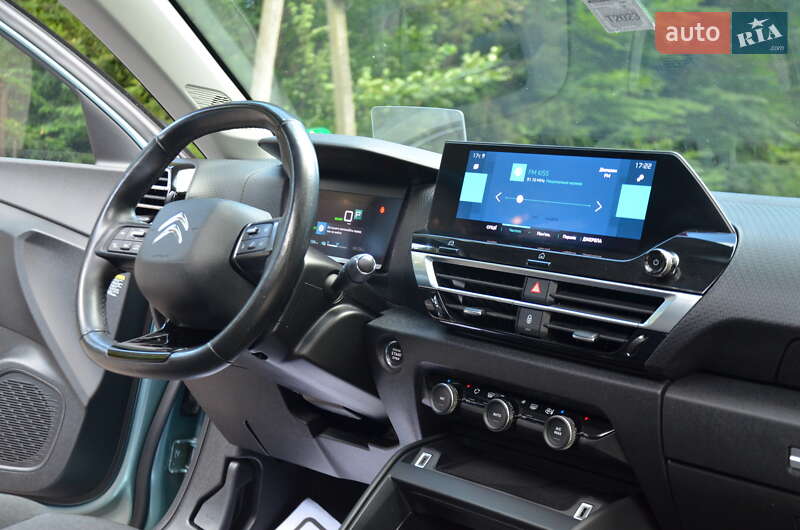 Хэтчбек Citroen e-C4 2021 в Стрые