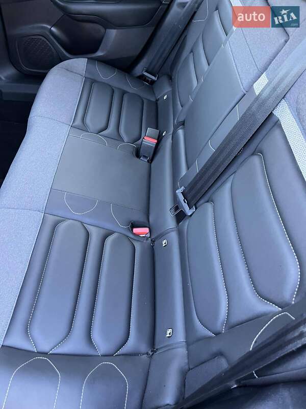 Хэтчбек Citroen e-C4 2021 в Умани фото 16 Хэтчбек Citroen e-C4 2021 в Умани