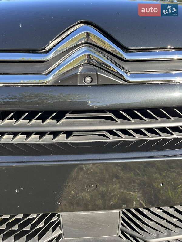 Хэтчбек Citroen e-C4 2021 в Умани фото 12 Хэтчбек Citroen e-C4 2021 в Умани