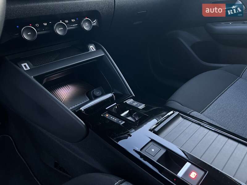 Хэтчбек Citroen e-C4 2021 в Виннице