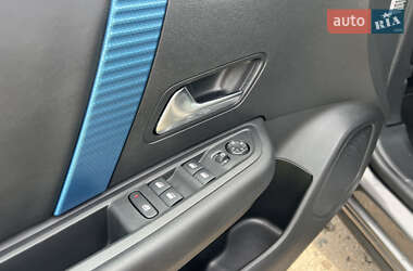 Хэтчбек Citroen e-C4 2022 в 