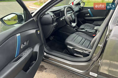 Хэтчбек Citroen e-C4 2022 в 