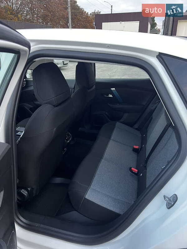 Хэтчбек Citroen e-C4 2023 в Ровно фото 23 Хэтчбек Citroen e-C4 2023 в Ровно