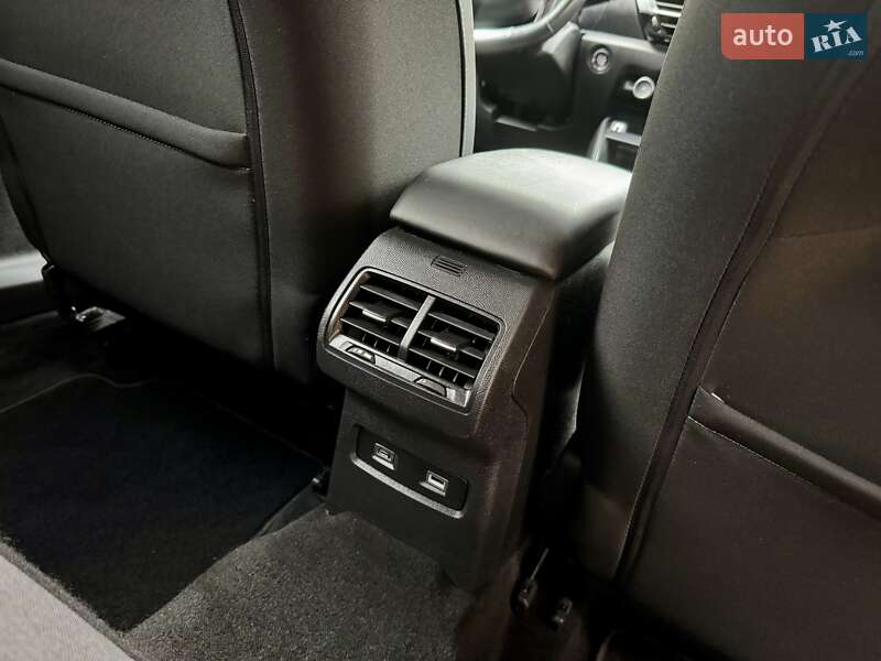 Хетчбек Citroen e-C4 2020 в Дрогобичі фото 113 Хетчбек Citroen e-C4 2020 в Дрогобичі