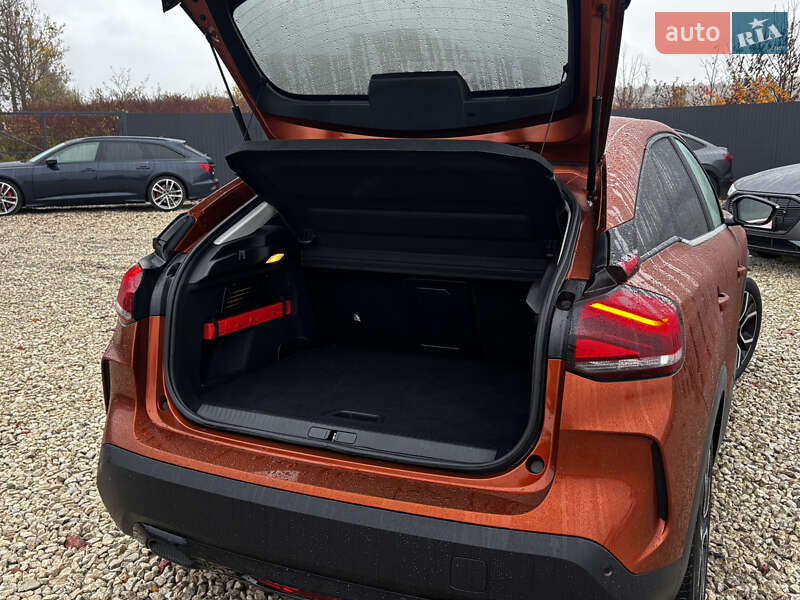 Хэтчбек Citroen e-C4 2021 в Львове