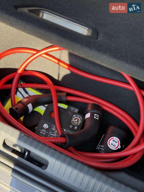 Хэтчбек Citroen e-C4 2023 в Ровно фото 30 Хэтчбек Citroen e-C4 2023 в Ровно