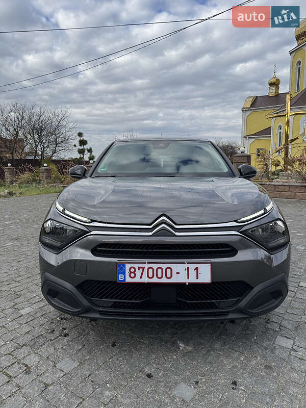 Хэтчбек Citroen e-C4 2022 в Кременце фото 10 Хэтчбек Citroen e-C4 2022 в Кременце
