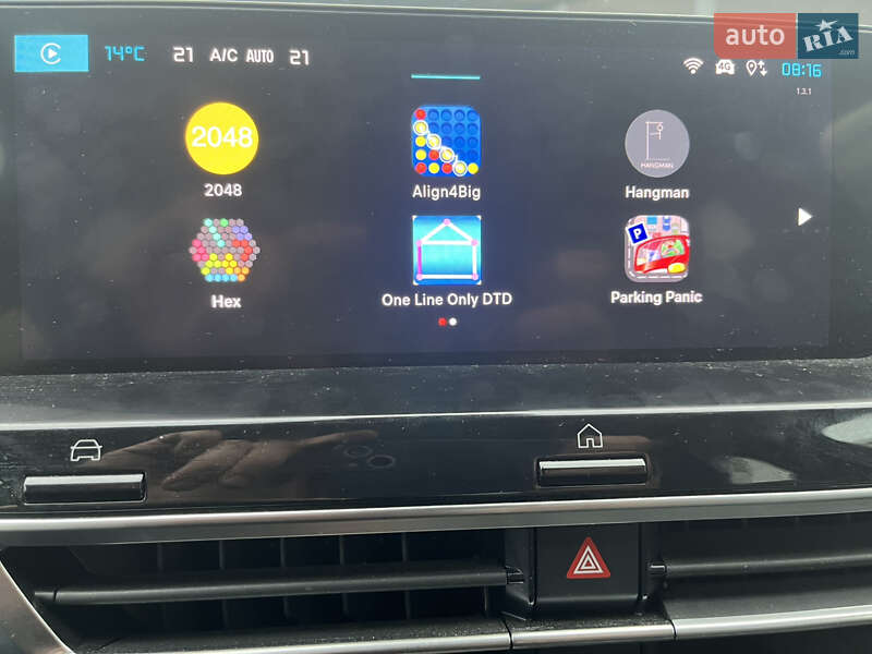 Хэтчбек Citroen e-C4 2023 в Шептицькому фото 18 Хэтчбек Citroen e-C4 2023 в Шептицькому