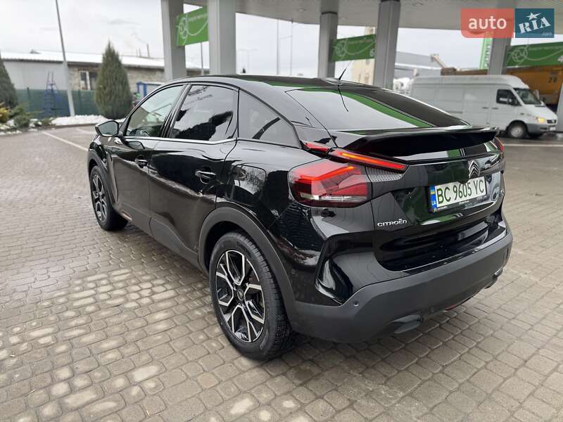 Хэтчбек Citroen e-C4 2022 в Львове