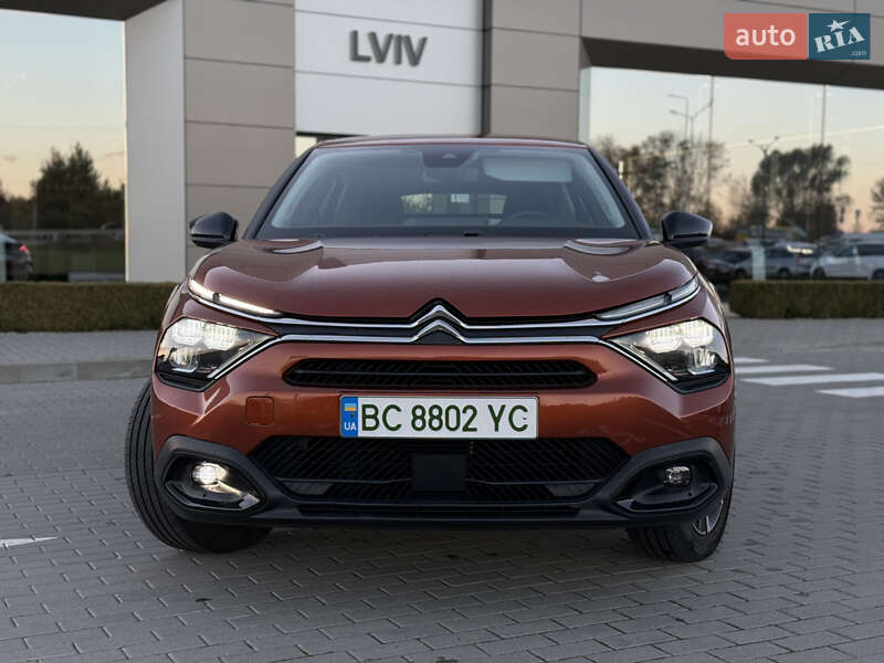 Хэтчбек Citroen e-C4 2022 в Львове