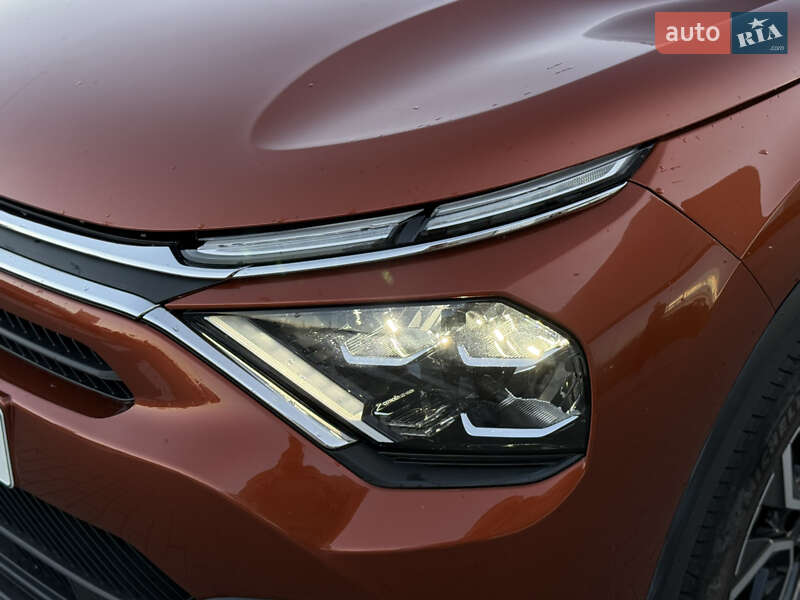 Хэтчбек Citroen e-C4 2022 в Львове