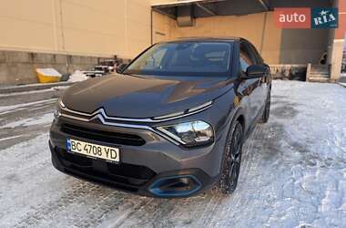 Хэтчбек Citroen e-C4 2022 в Львове