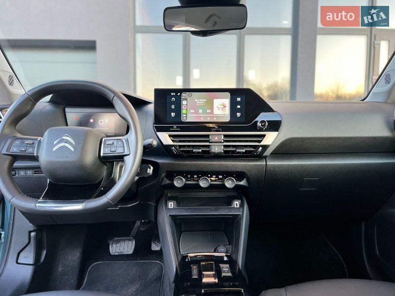 Хэтчбек Citroen e-C4 2022 в Львове