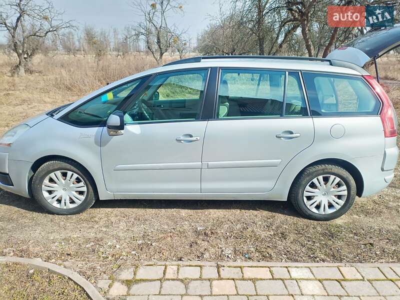 Минивэн Citroen Grand C4 Picasso 2007 в Гадяче