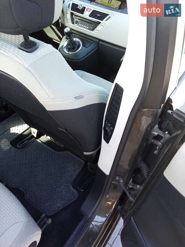Мінівен Citroen Grand C4 Picasso 2012 в Долині