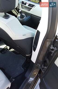 Минивэн Citroen Grand C4 Picasso 2012 в 