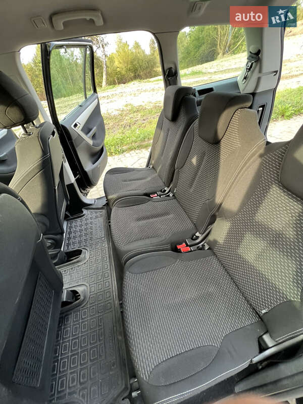 Минивэн Citroen Grand C4 Picasso 2010 в Березному