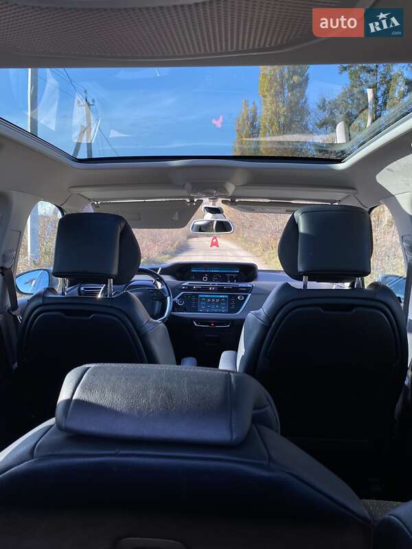 Минивэн Citroen Grand C4 Picasso 2016 в Кременце фото 22 Минивэн Citroen Grand C4 Picasso 2016 в Кременце
