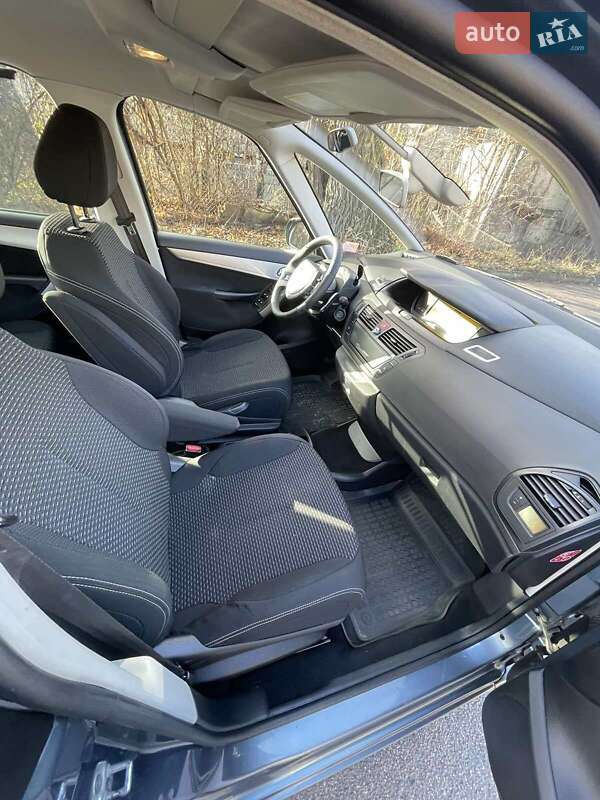 Минивэн Citroen Grand C4 Picasso 2010 в Ивано-Франковске фото 21 Минивэн Citroen Grand C4 Picasso 2010 в Ивано-Франковске