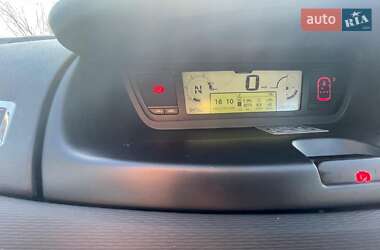 Мінівен Citroen Grand C4 Picasso 2011 в 