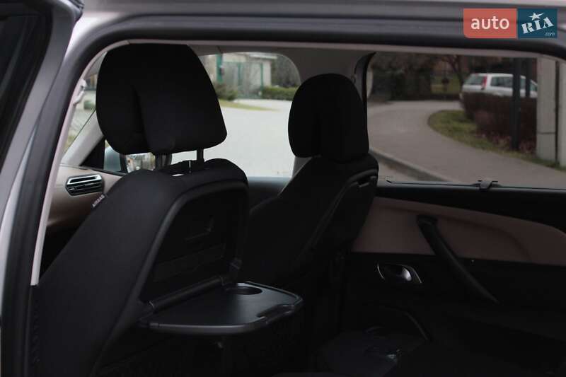 Минивэн Citroen Grand C4 Picasso 2013 в Львове