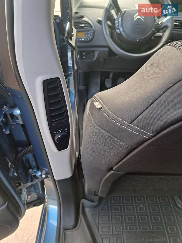 Минивэн Citroen Grand C4 Picasso 2011 в Бердичеве