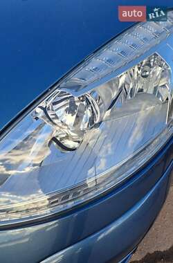 Минивэн Citroen Grand C4 Picasso 2011 в 