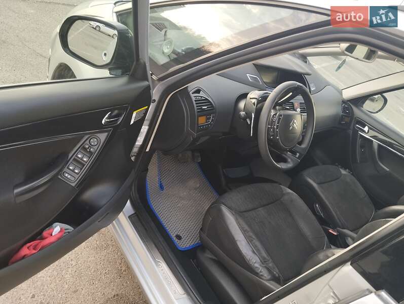 Минивэн Citroen Grand C4 Picasso 2012 в Львове