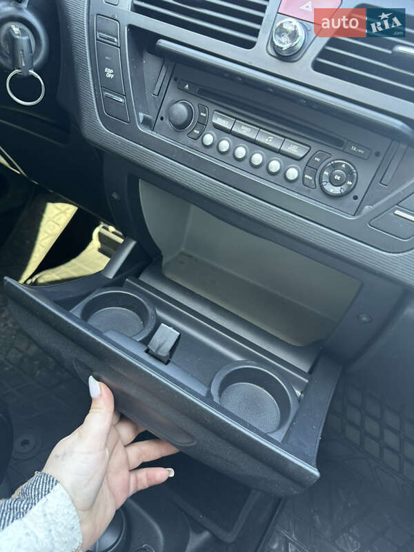 Минивэн Citroen Grand C4 Picasso 2010 в Каролине-Бугазе