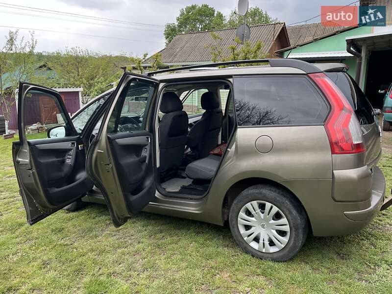 Citroen Grand C4 Picasso 2011