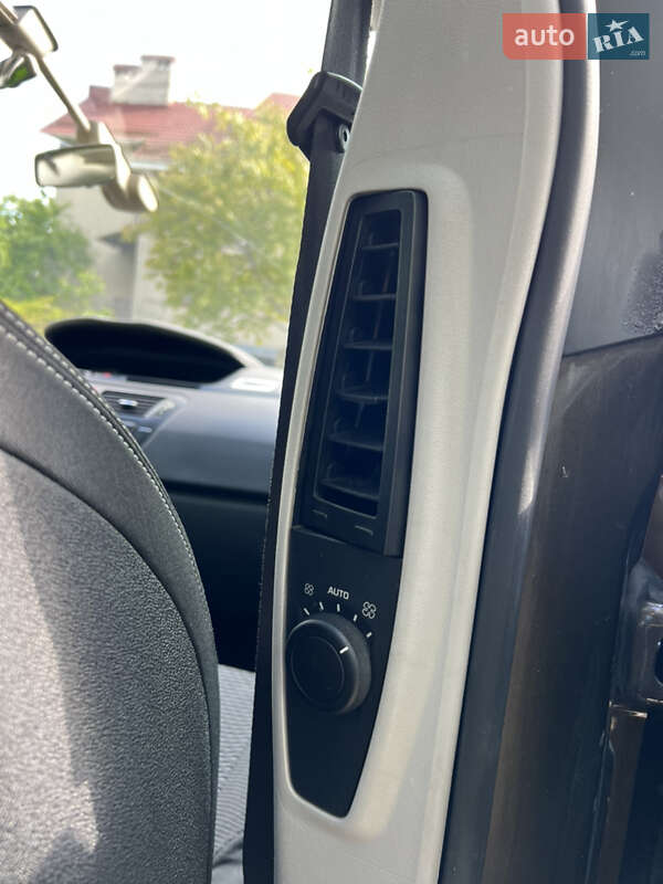 Минивэн Citroen Grand C4 Picasso 2010 в Ивано-Франковске фото 13 Минивэн Citroen Grand C4 Picasso 2010 в Ивано-Франковске