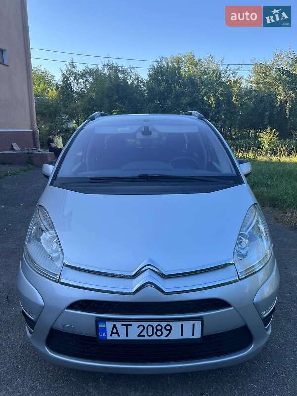 Минивэн Citroen Grand C4 Picasso 2011 в 