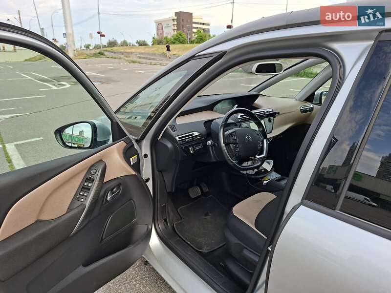 Минивэн Citroen Grand C4 Picasso 2016 в Киеве