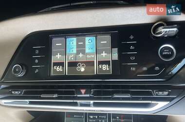 Минивэн Citroen Grand C4 Picasso 2016 в 