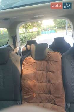 Минивэн Citroen Grand C4 Picasso 2011 в 