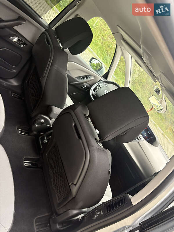 Минивэн Citroen Grand C4 Picasso 2015 в Тернополе